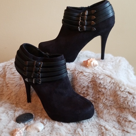 Paprika Shoes - Black Suede Bootie